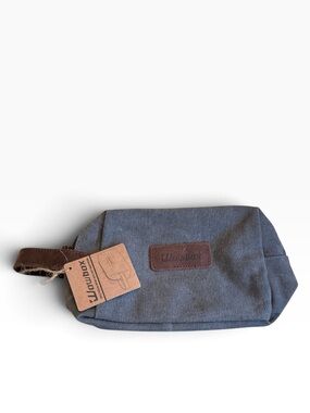 NWT Wowbox Toiletry Bag
